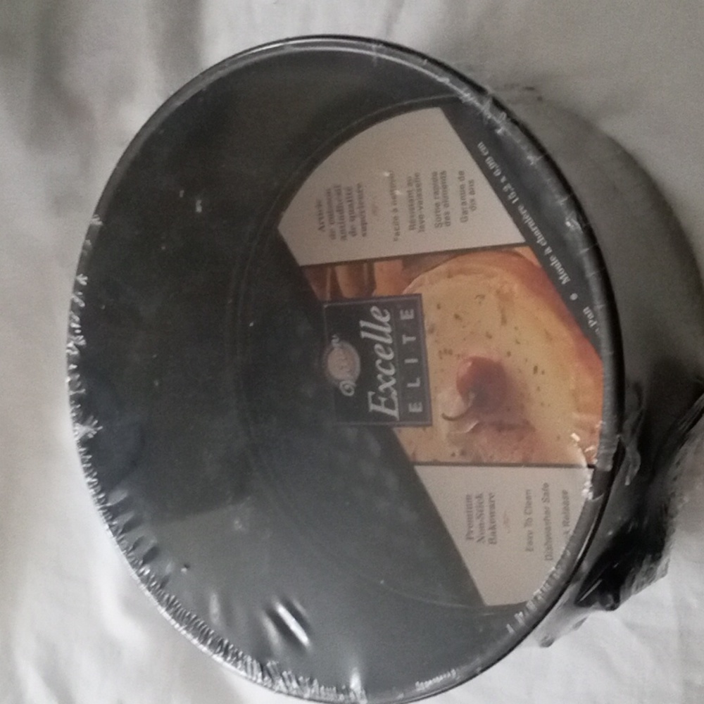 Wilton 6" Springform Cakepan (2105-447)